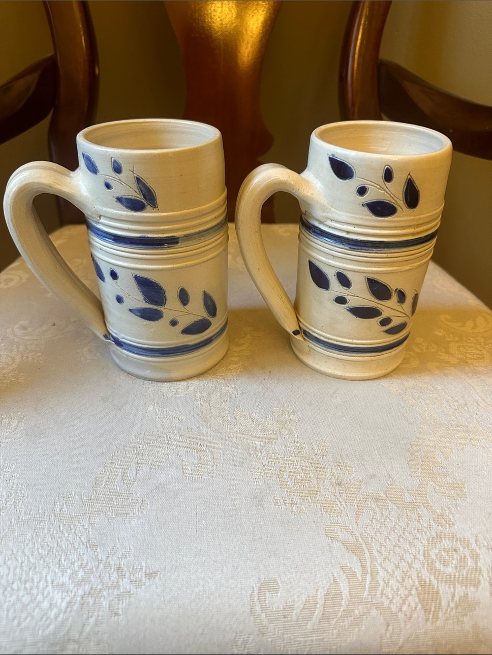 Vintage Williamsburg pottery salt, glazed stoneware, 12 oz mugs w/cobalt leaves
